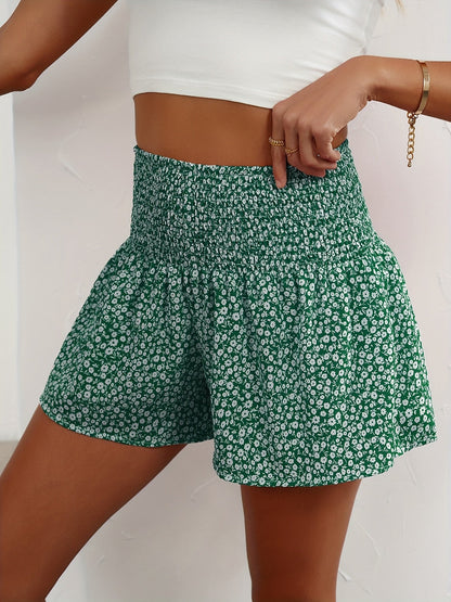 Dame sommershorts med blomsterprint og smock-midje – fritid og ferie