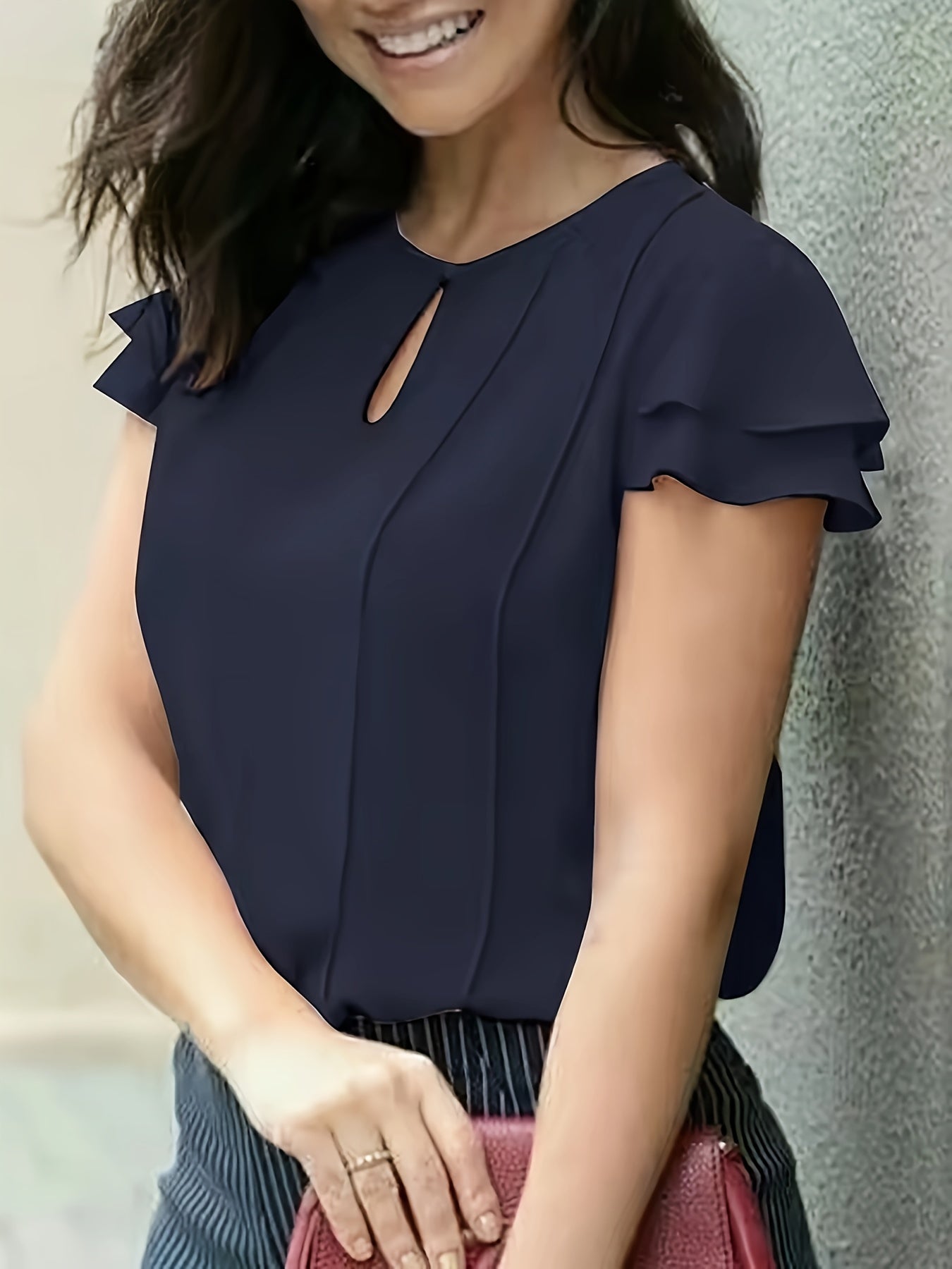 Dames elegante blouse met ruches voor kantoor en vrije tijd – korte mouwen, modern, ideaal om uit te gaan