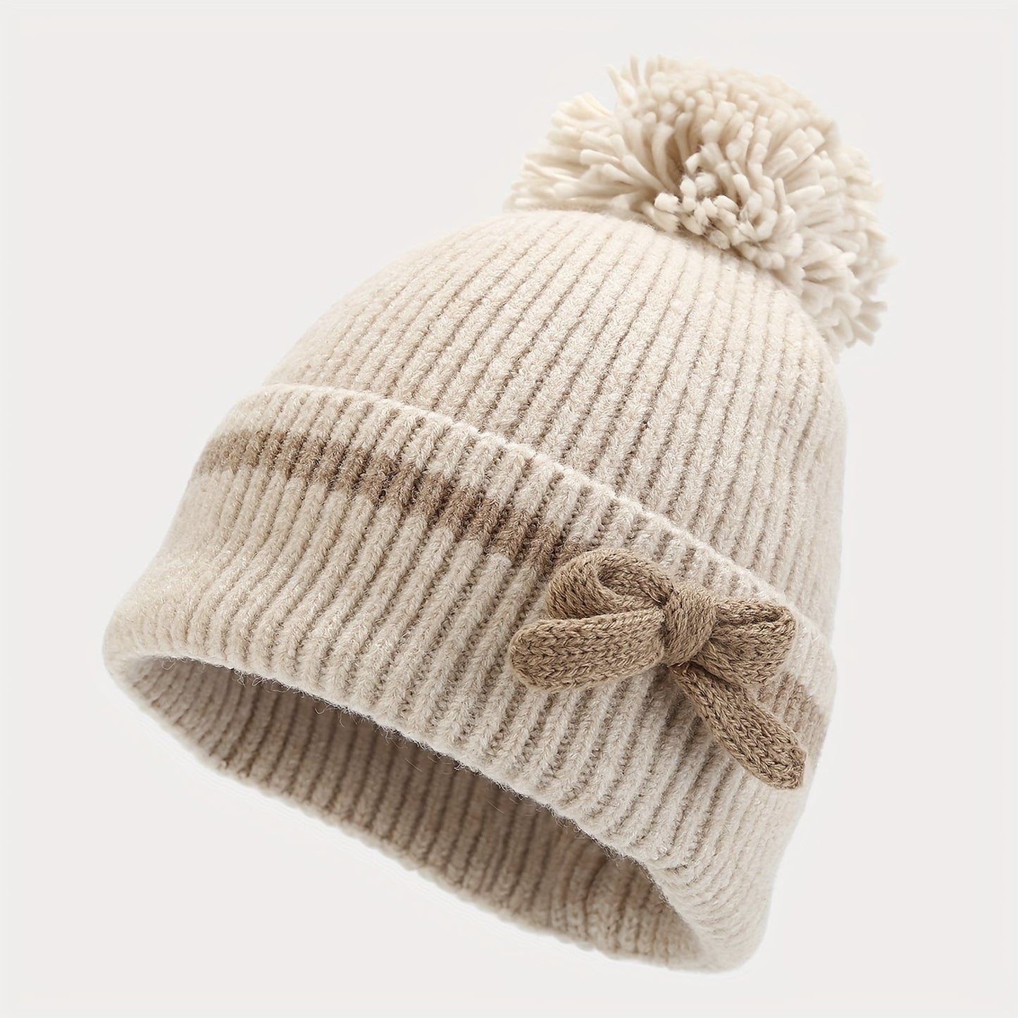 Gestricktes Winterset mit Mütze, Schal und Handschuhen, Pompon & Schleife, Beige