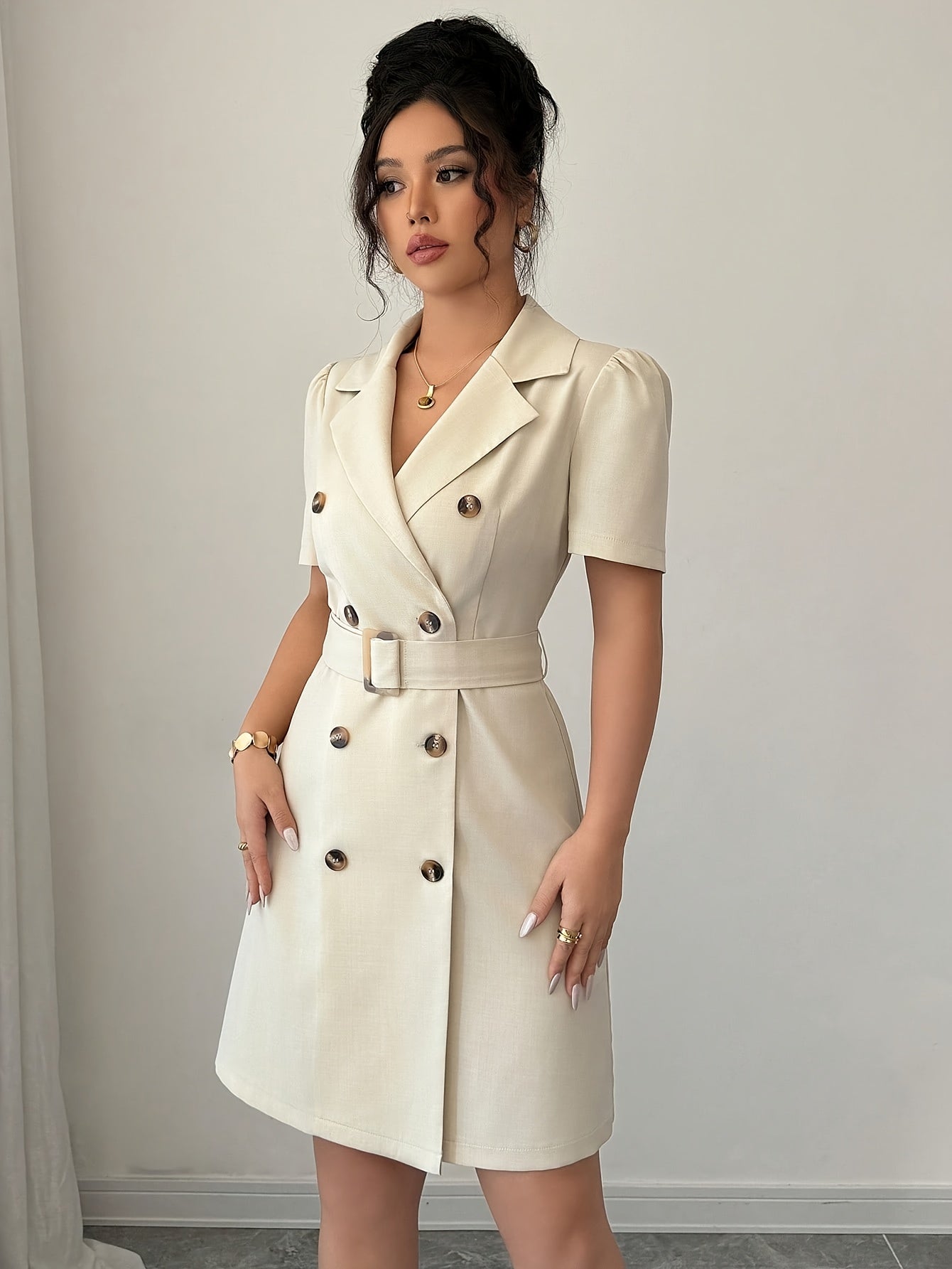 Abito blazer elegante da donna a maniche corte con cintura e doppia fila di bottoni – Business e occasioni
