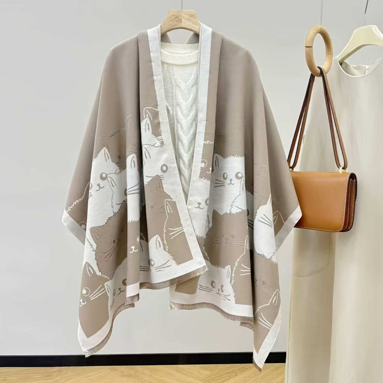 Katzen-Poncho mit Fransen Warmer Wickelschal Damen Cape Braun Gemustert