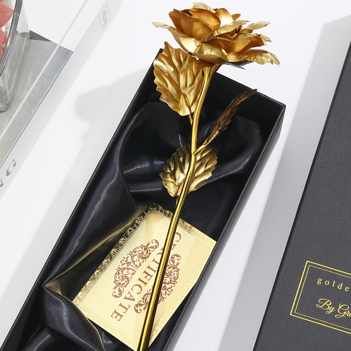Luxuriöses Geschenk Deko-Rose mit Geschenkbox – Zeitlose Blume für Damen – Perfekt als Liebesbeweis oder Dekoration