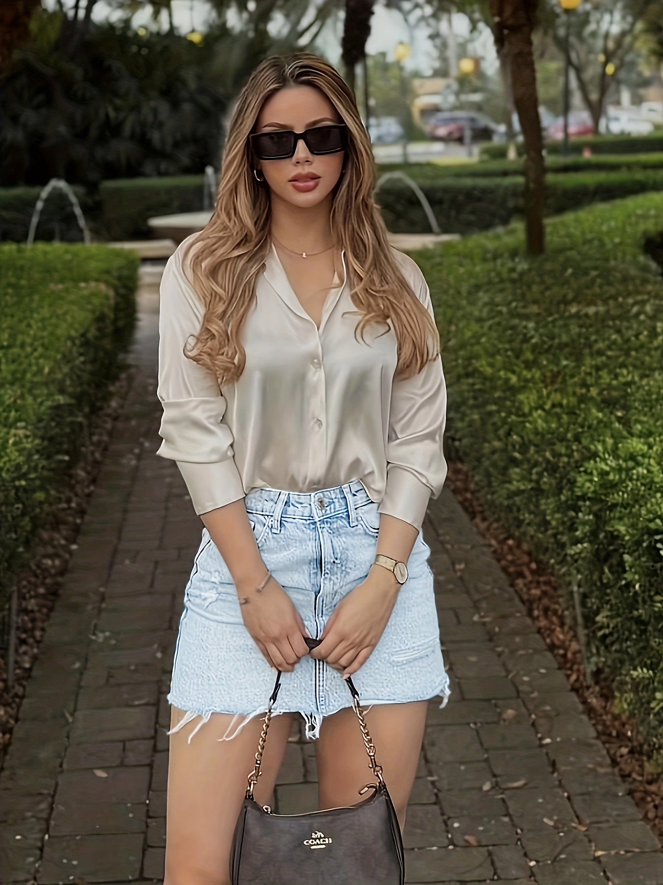 Dames elegante zomer bodycon spijkerrok met knopenrij en stijlvolle satijnen blouse – perfect voor dagelijks gebruik en vrije tijd