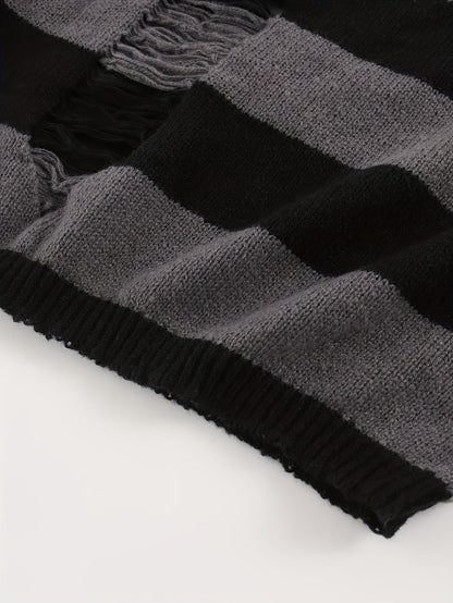 Kurzer Kapuzenpullover mit Streifen und langen Ärmeln