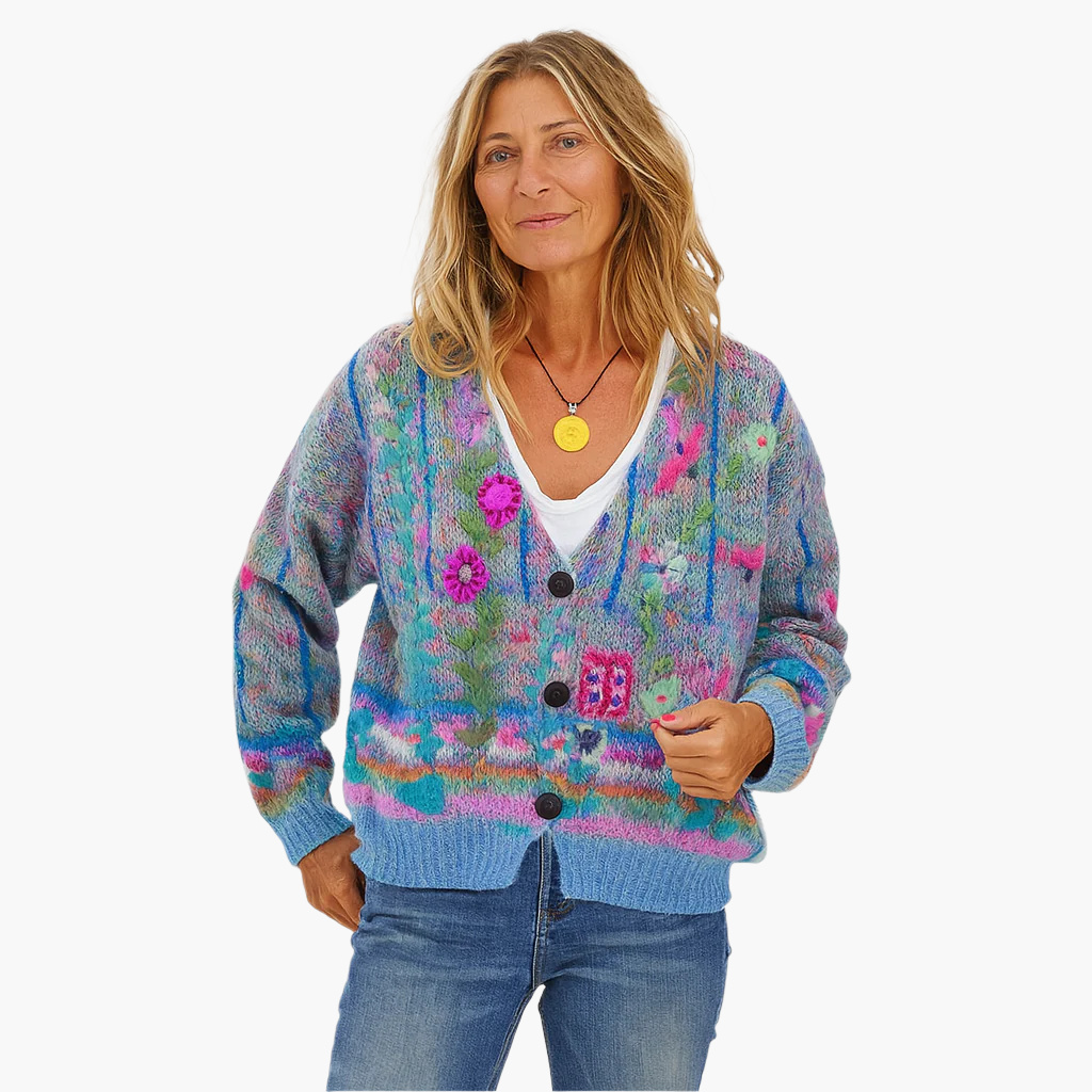 Dame strikcardigan i boho-stil med blomsterdetaljer – Moderigtig cardigan til fritid og hverdag