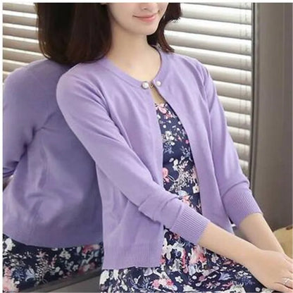 Damen Kurzstrickjacke mit Perlenverschluss, Rundhals-Cardigan