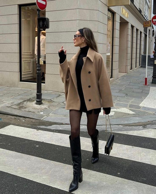 Damski płaszcz oversize boxy fit – Modny jesienno-zimowy look dla stylowych miejskich stylizacji