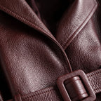 Jas voor dames met riem en lange mouwen