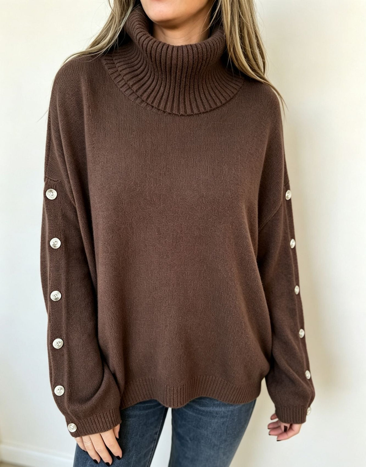 Mara | Oversized coltrui voor dames met lange mouwen en knopen