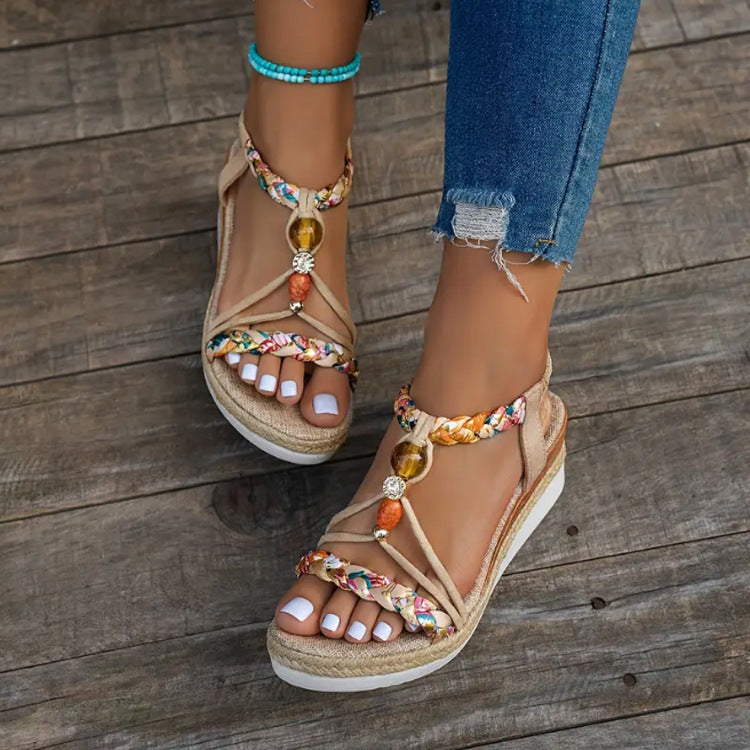 Sandali donna boho con plateau e cinturino intrecciato – estate, tempo libero e vacanze