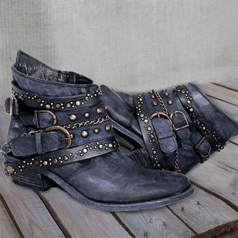 Enkellaarsjes voor dames in westernstijl met gespbandjes en kettinkjes
