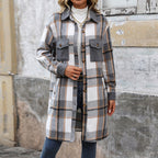 Geruit overshirt voor dames met zakken, knopen en lange mouwen