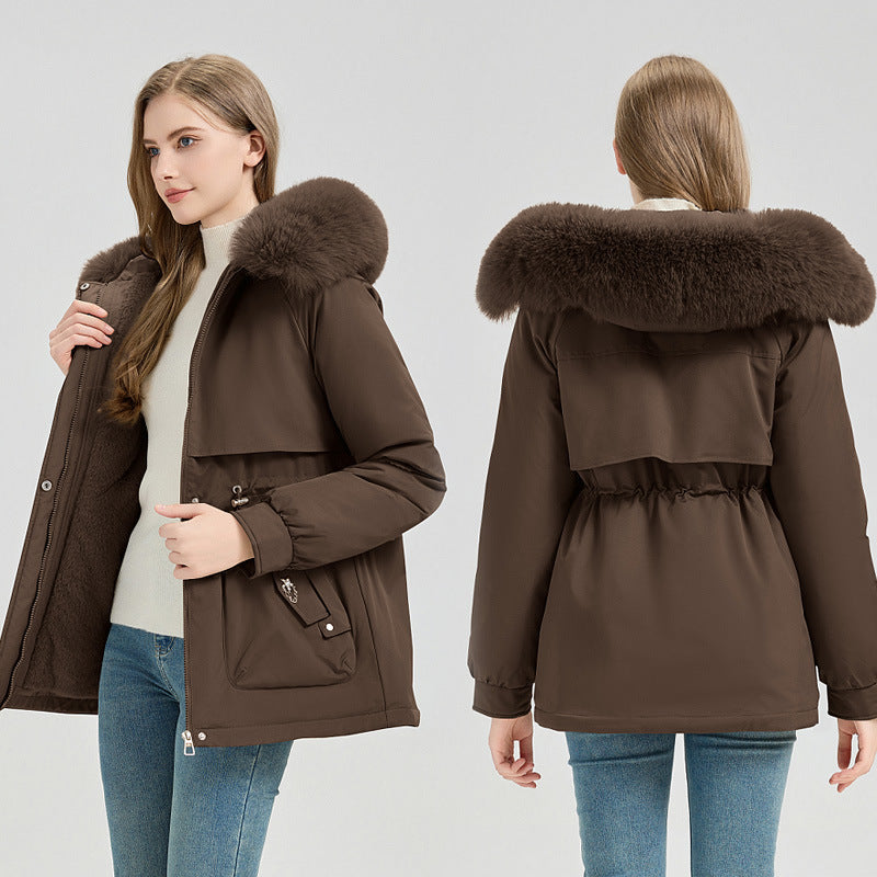Korte mantel voor dames met capuchon van imitatiebont en koord in de taille