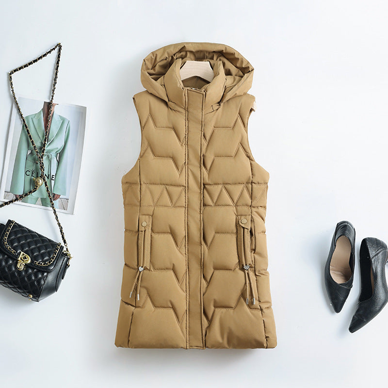 Lange doorgestikte bodywarmer voor dames met capuchon en koorden in de taille