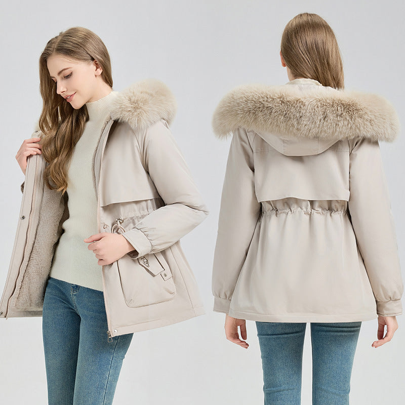 Korte mantel voor dames met capuchon van imitatiebont en koord in de taille