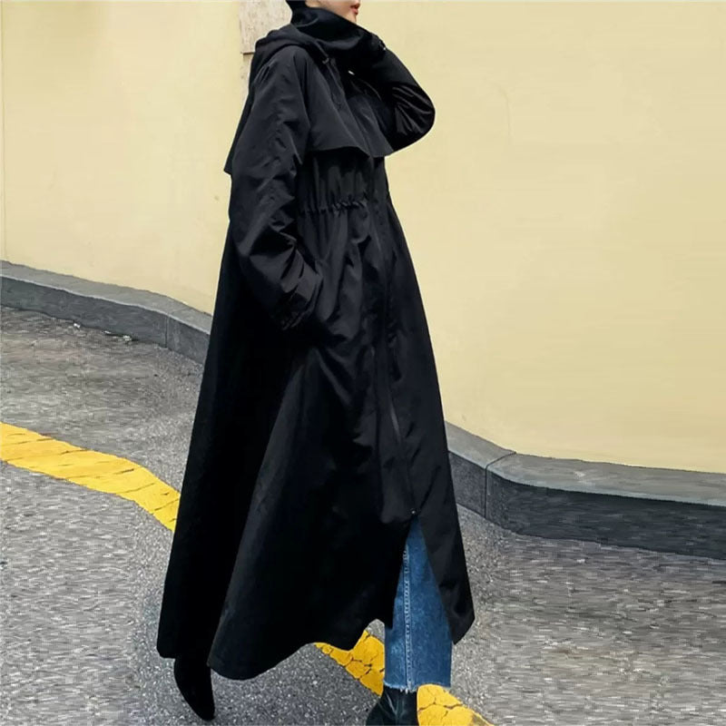 Oversized mantel voor dames in maxilengte met capuchon en capedetail