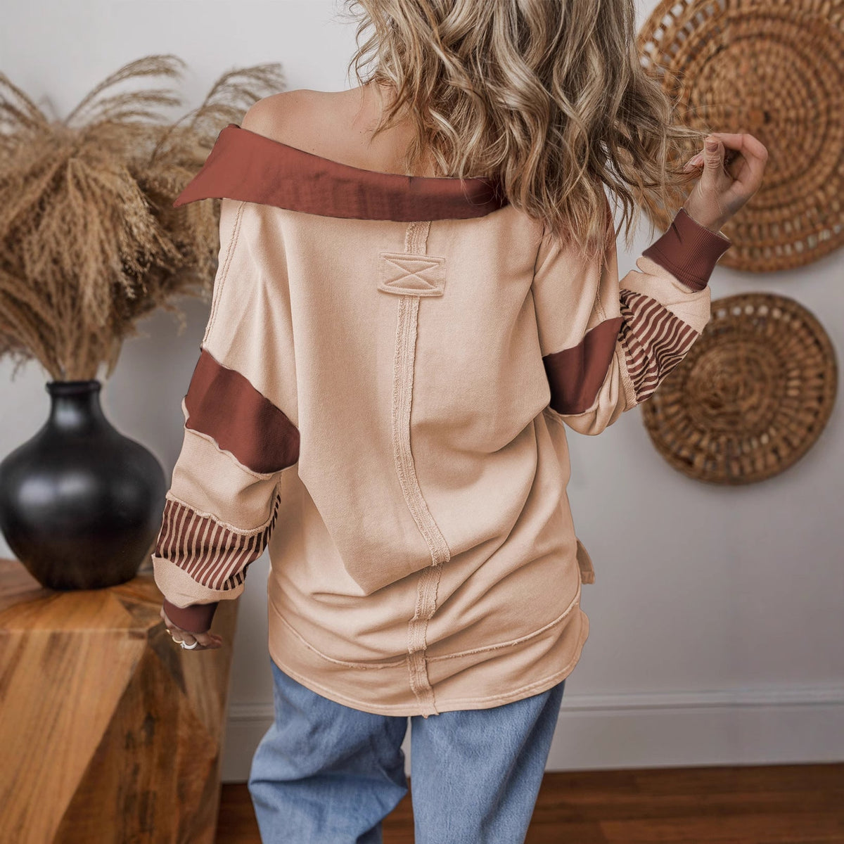 Oversized gestreepte sweater voor dames met V-hals