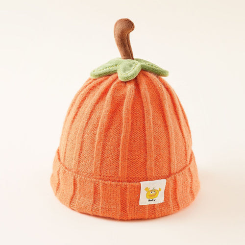 Babymutsje in pompoenlook met blaadje en steeltje