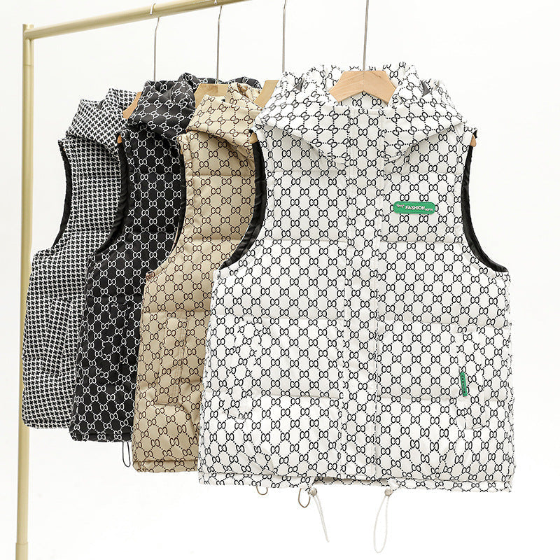 Gewatteerde bodywarmer voor dames met capuchon, allover logoprint en verstelbare zoom
