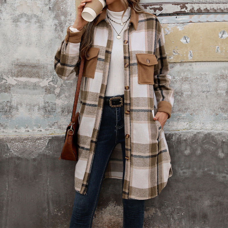 Geruit overshirt voor dames met zakken, knopen en lange mouwen