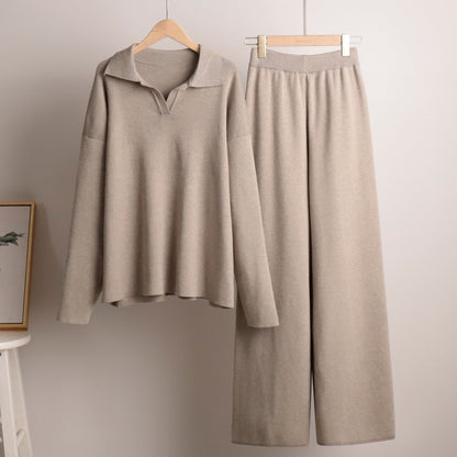Conjunto de ropa lounge para mujer – Suéter de punto oversize con cuello y pantalón ancho – Cómodo y moderno para casa y ocio