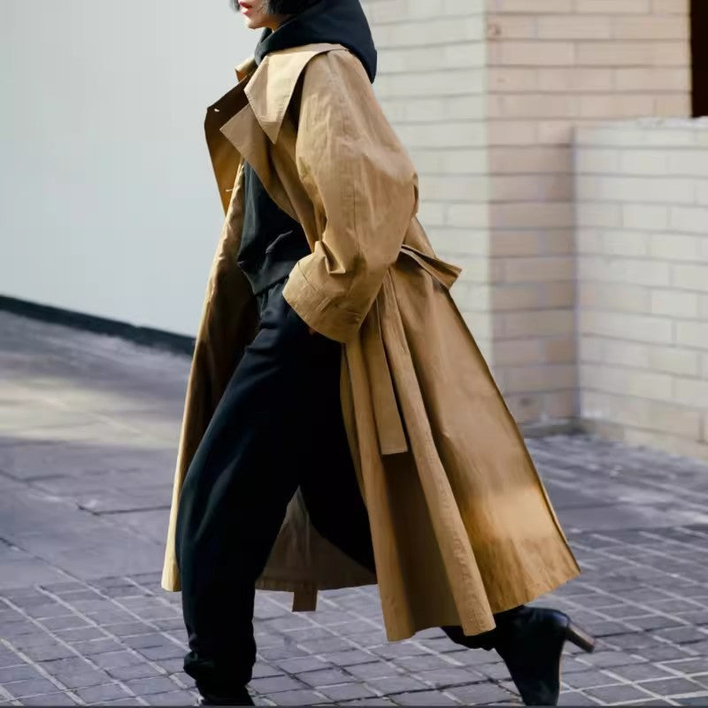 Oversized trenchcoat voor dames met watervalkraag en strikceintuur