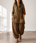 Nina | Gebloemde tweedelige set voor dames met top en broek, lange mouwen en knopen