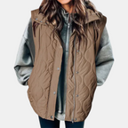 Bodywarmer voor dames met capuchon, knopen en zakken