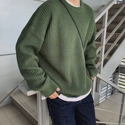 Unisex oversized strikkegenser med rund hals i ribbestrikk