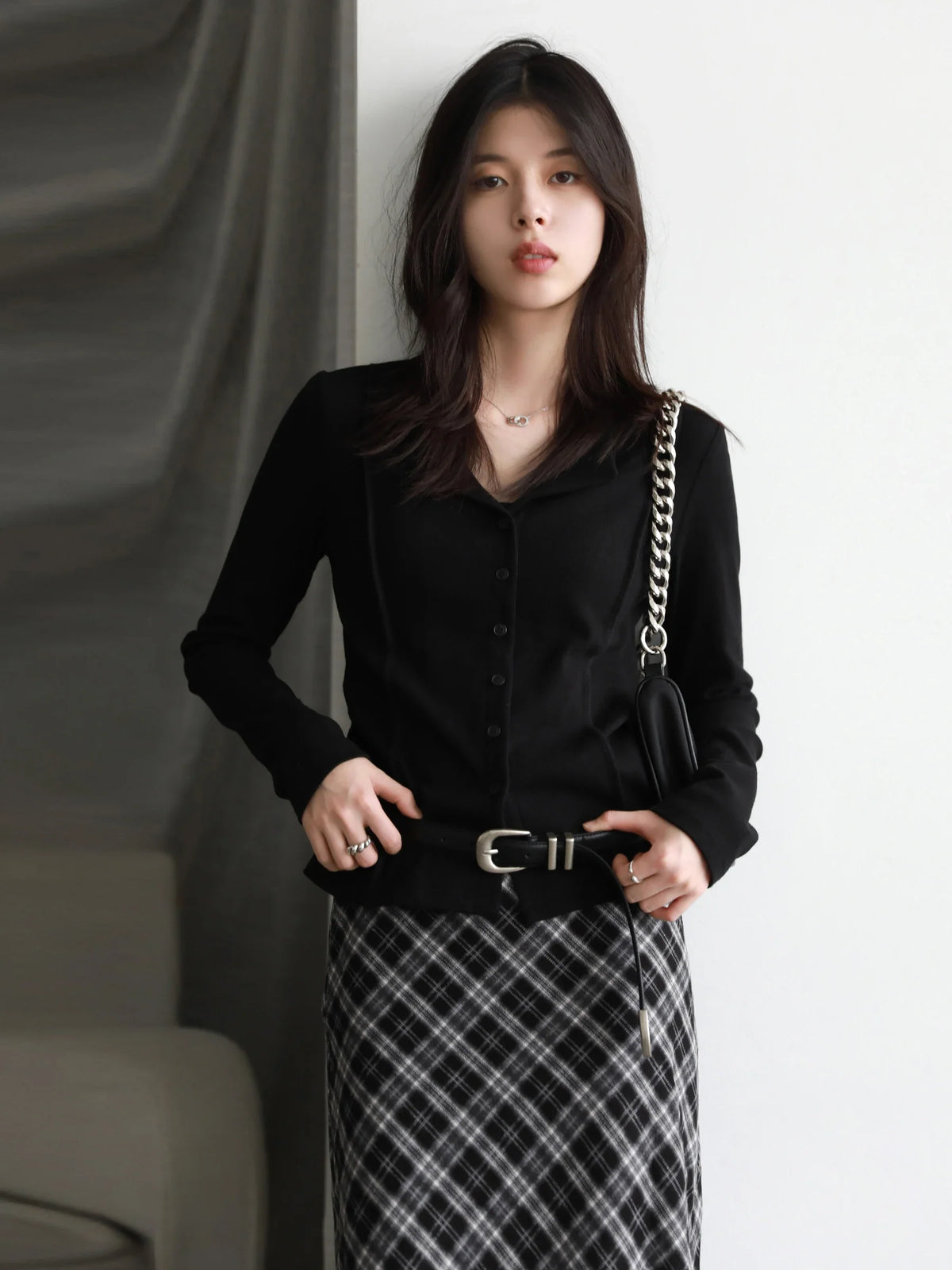 Cardigan en maille pour femme à manches longues, avec col et patte de boutonnage