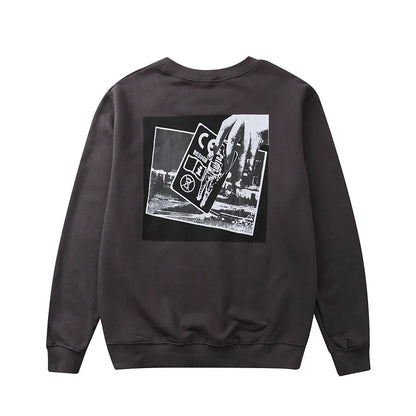 Crewneck Sweatshirt mit grafischem Print – Grau