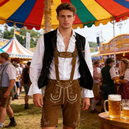 Ensemble pour homme composé d’une chemise traditionnelle à volants, d’un gilet traditionnel en velours et d’un pantalon en cuir