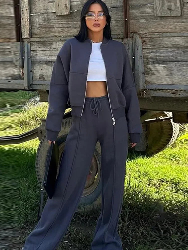 Tuta oversize da donna due pezzi con pantaloni larghi e giacca – Outfit streetwear moderno