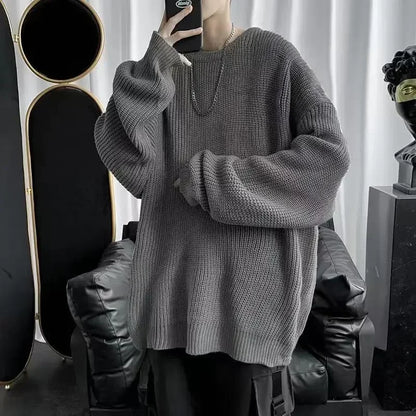 Unisex oversized strikkegenser med rund hals i ribbestrikk
