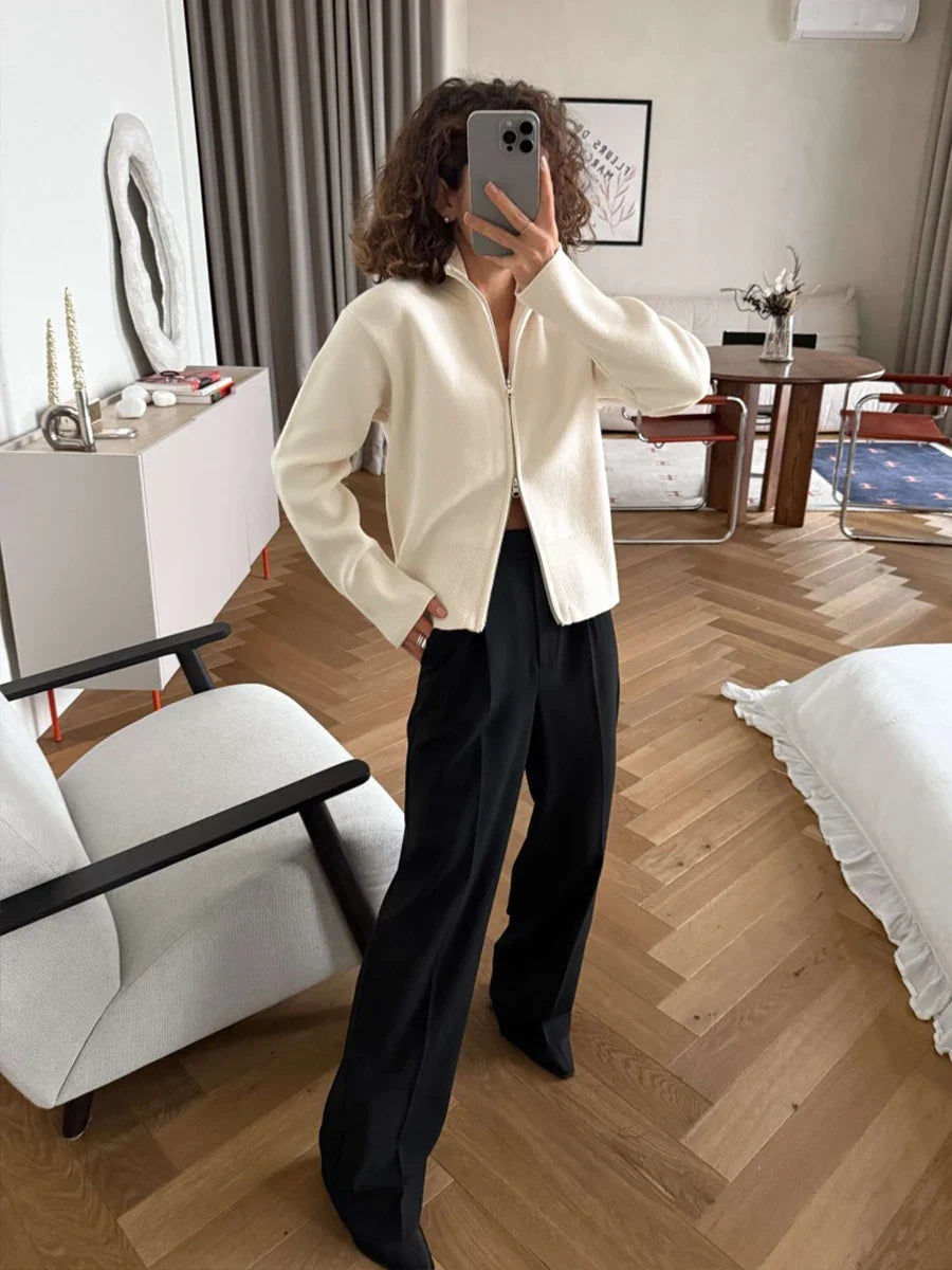 Cardigan da donna in maglia con cerniera e collo rialzato