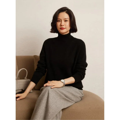 Maglione dolcevita da donna con maniche lunghe in materiale morbido