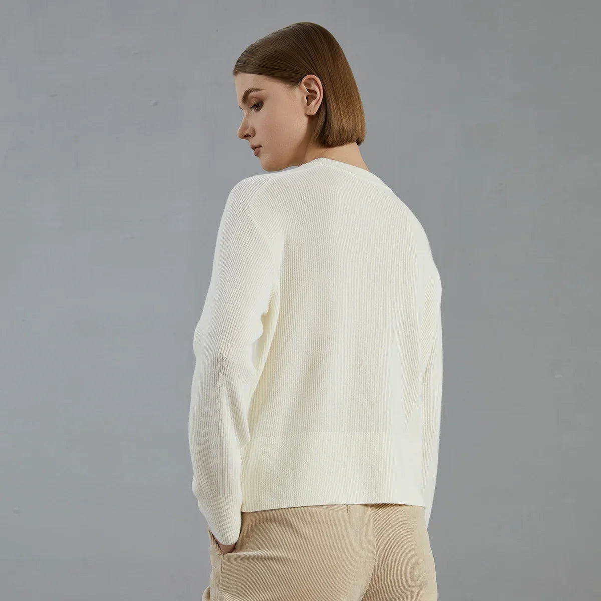 Maglione da donna a coste, maniche lunghe, girocollo, bianco
