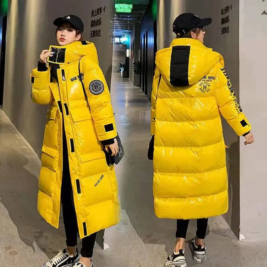 Glänzender Damen Winterparka lang mit Kapuze Steppmantel