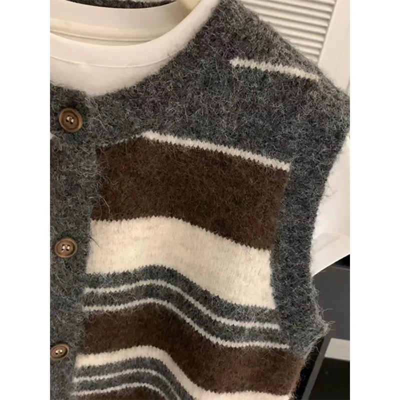 Gestreifte Strickweste Dunkelgrau Braun Weiß ärmellos Rundhals