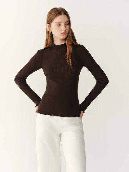 Geripptes Damen Langarmshirt mit Stehkragen und Wellenkanten