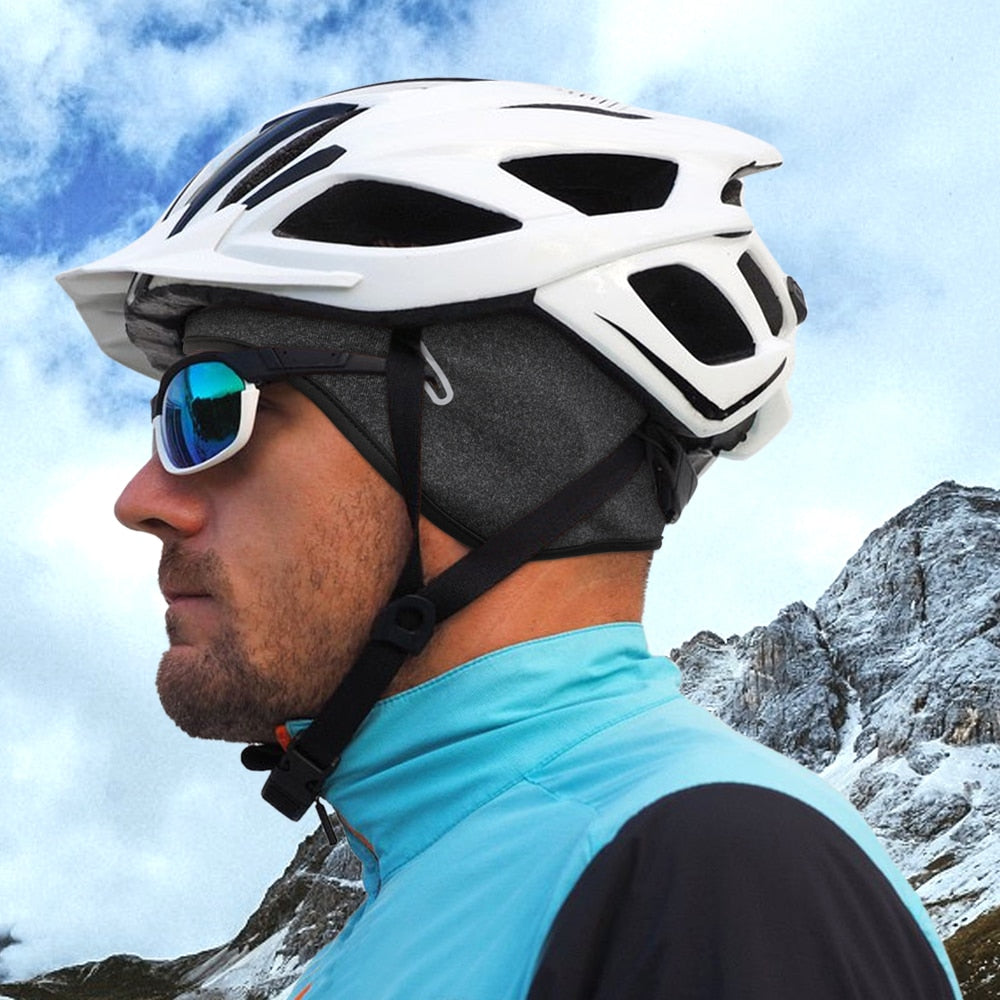 Wintermuts voor onder de helm van elastische stof