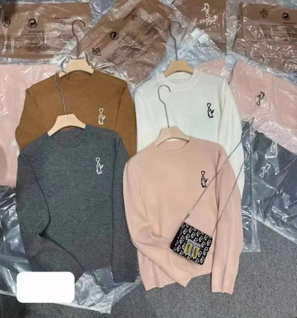 Maglione da donna a girocollo con ricamo, maniche lunghe e polsini a coste, materiale morbido e soffice