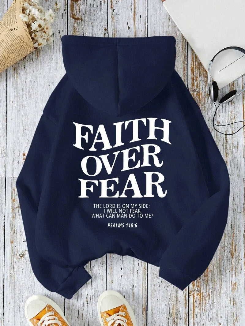 Hættetrøje med teksten "Faith Over Fear" til damer