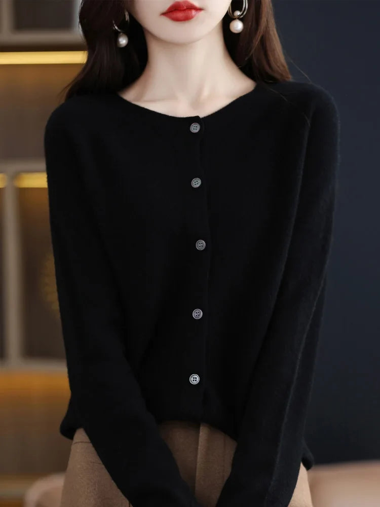 Damen Strickjacke mit Rundhalsausschnitt, Knopfleiste und langen Ärmeln, meliert grau