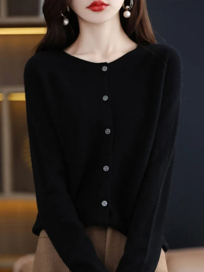 Damen Strickjacke mit Rundhalsausschnitt, Knopfleiste und langen Ärmeln, meliert grau