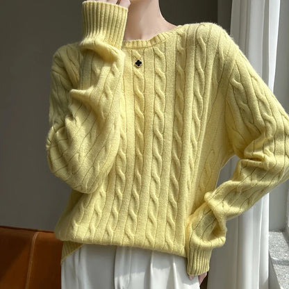 Dame-kabelstriksweater med rund hals og lange ærmer