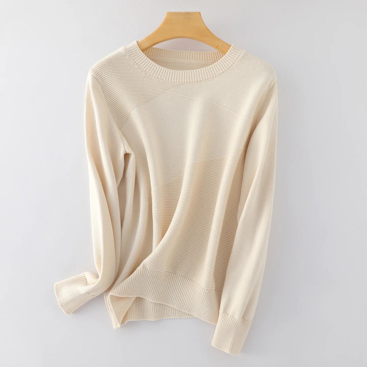 Damegenser med rund hals, lange ermer, finstrikk og basic-design