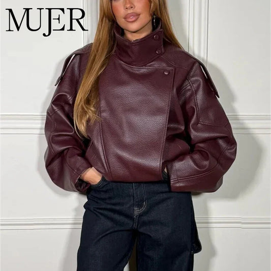 Damen Jacke aus weichem Material mit Stehkragen, Reißverschluss und elastischem Saum