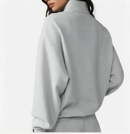Damen Loungewear Set Hellgrau mit Reißverschluss-Sweatshirt und Shorts