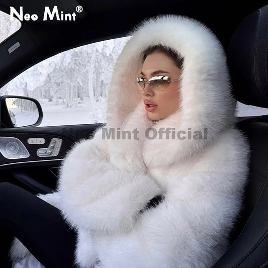 Kurzer Damen Mantel mit Kapuze Weiß Pelz-Optik Winterjacke